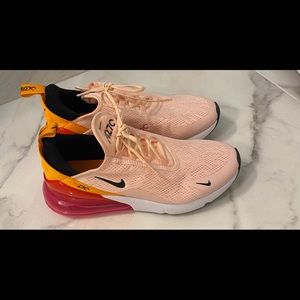 Nike Air Max 270 Sneakers